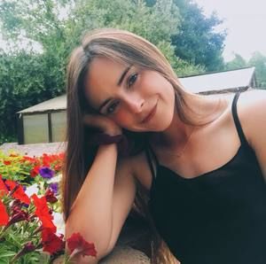 Meet your Posher, Alayna